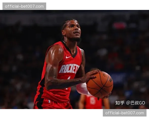 火箭主场132-101大胜灰熊，常规赛收官战